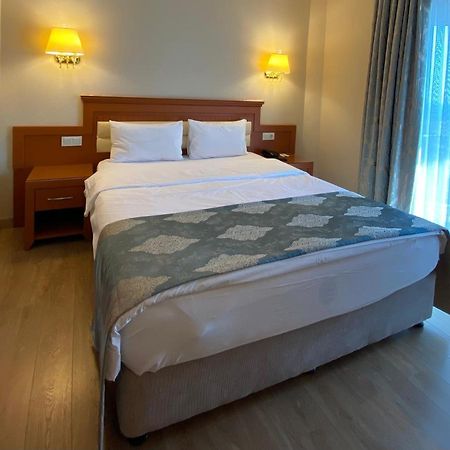 סיליברי Premier Vista Hotel מראה חיצוני תמונה