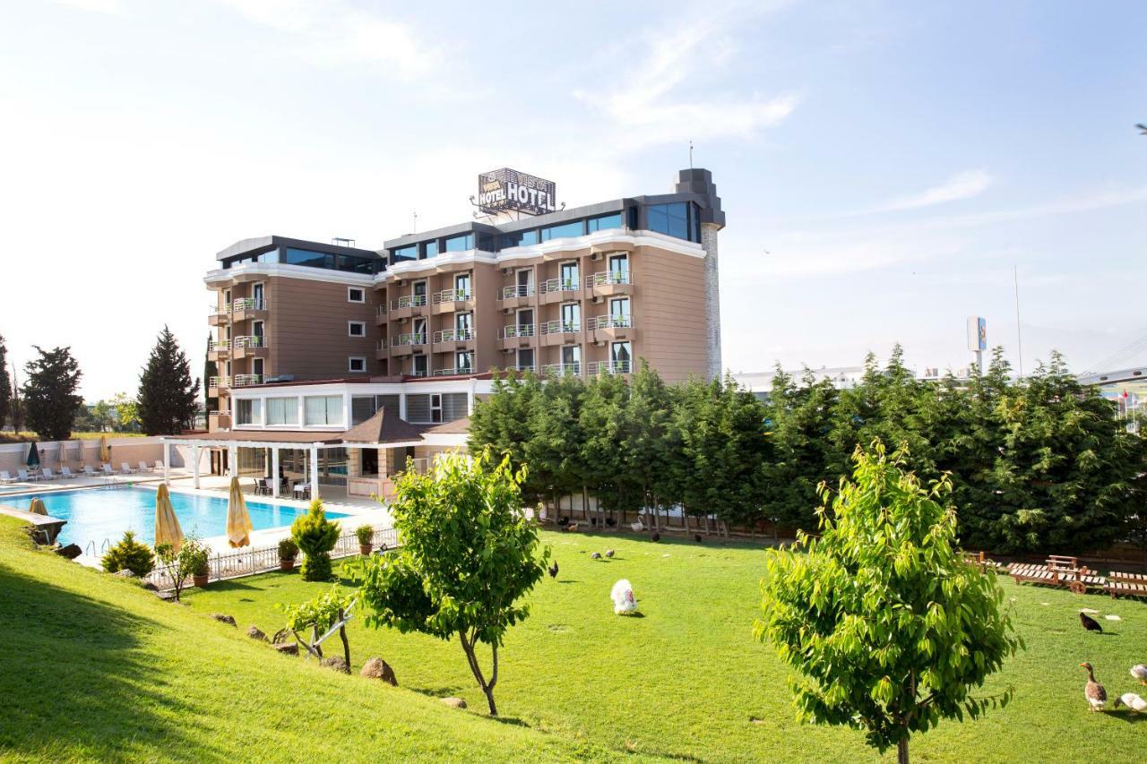 סיליברי Premier Vista Hotel מראה חיצוני תמונה