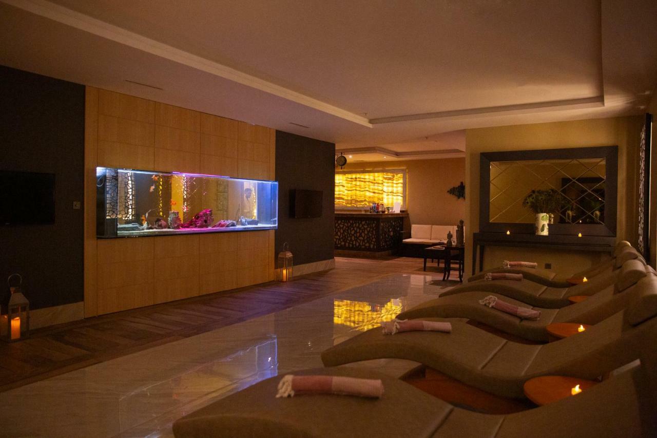 סיליברי Premier Vista Hotel מראה חיצוני תמונה